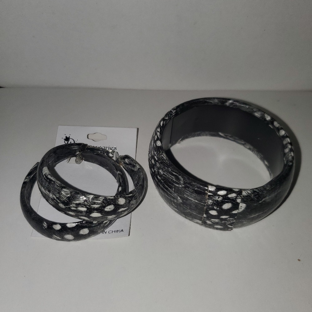Earring and Bracelet set